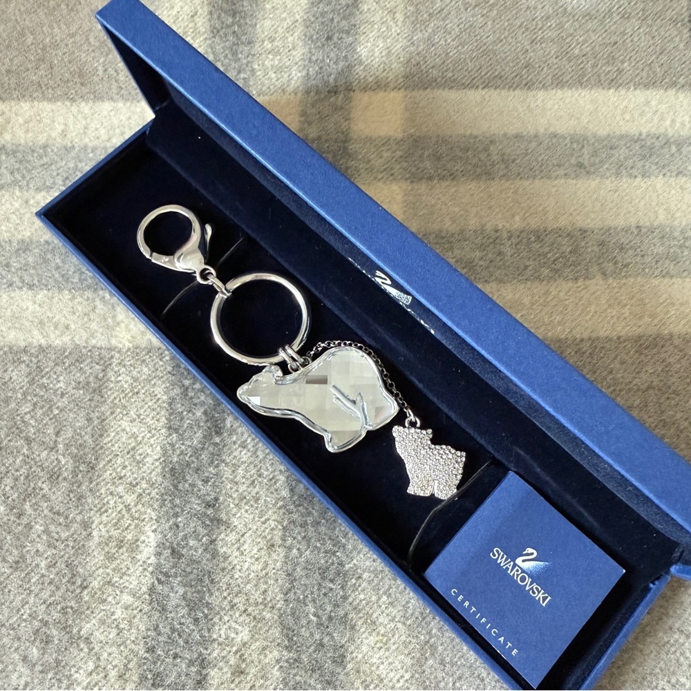 Swarovski Crystal Polar Bears keychain